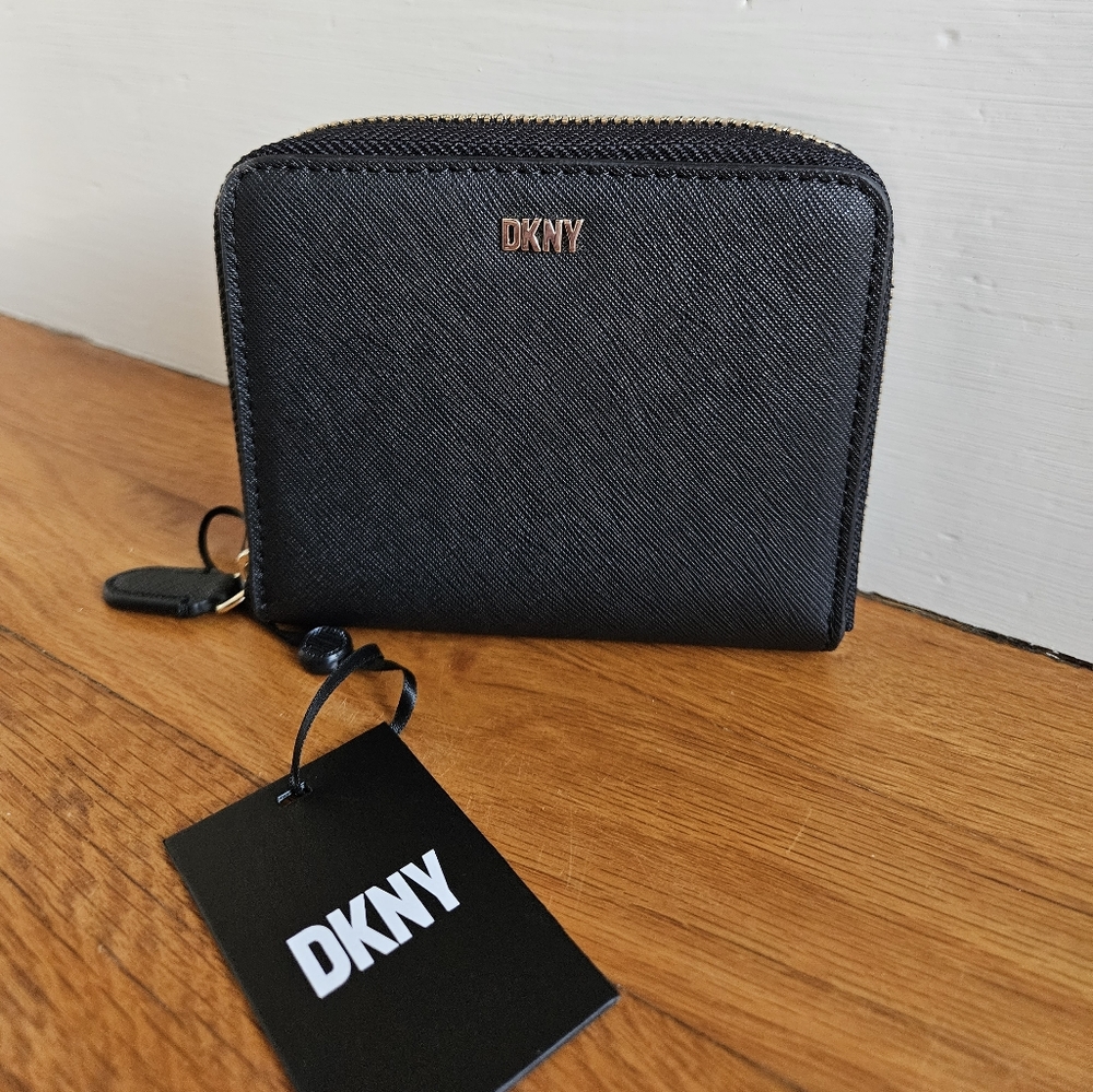 DKNY Wallet Velita Small Zip around - Picture 3 of 11